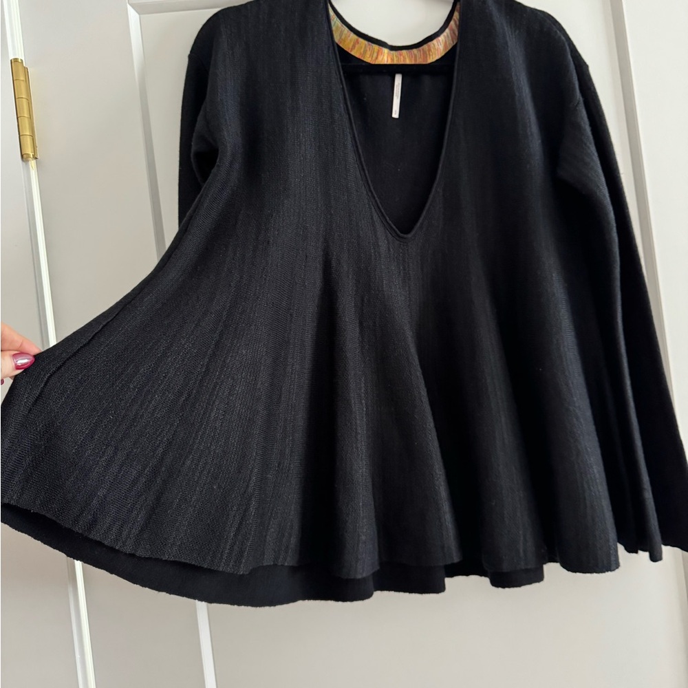 NWOT! Free People Black Top, Size Small